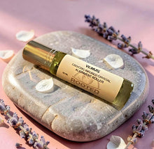 Load image into Gallery viewer, Venus Crystal Essential Oil Alignment Roller